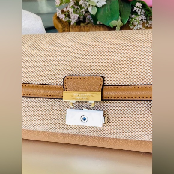 Kate Spade Voyage Canvas Crossbody Wallet NWT - Picture 11 of 14